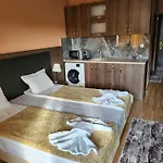 Hotel студио бети балнео свети спас